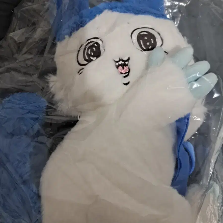 치이카와 먼작귀 페러렐 월드 강해진 하치와레 데카츠요 가방 판매합니다!