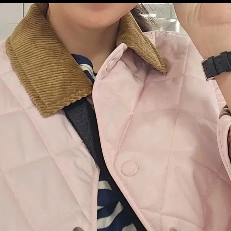 버버리 키즈 딸기우유핑크 퀼팅자켓