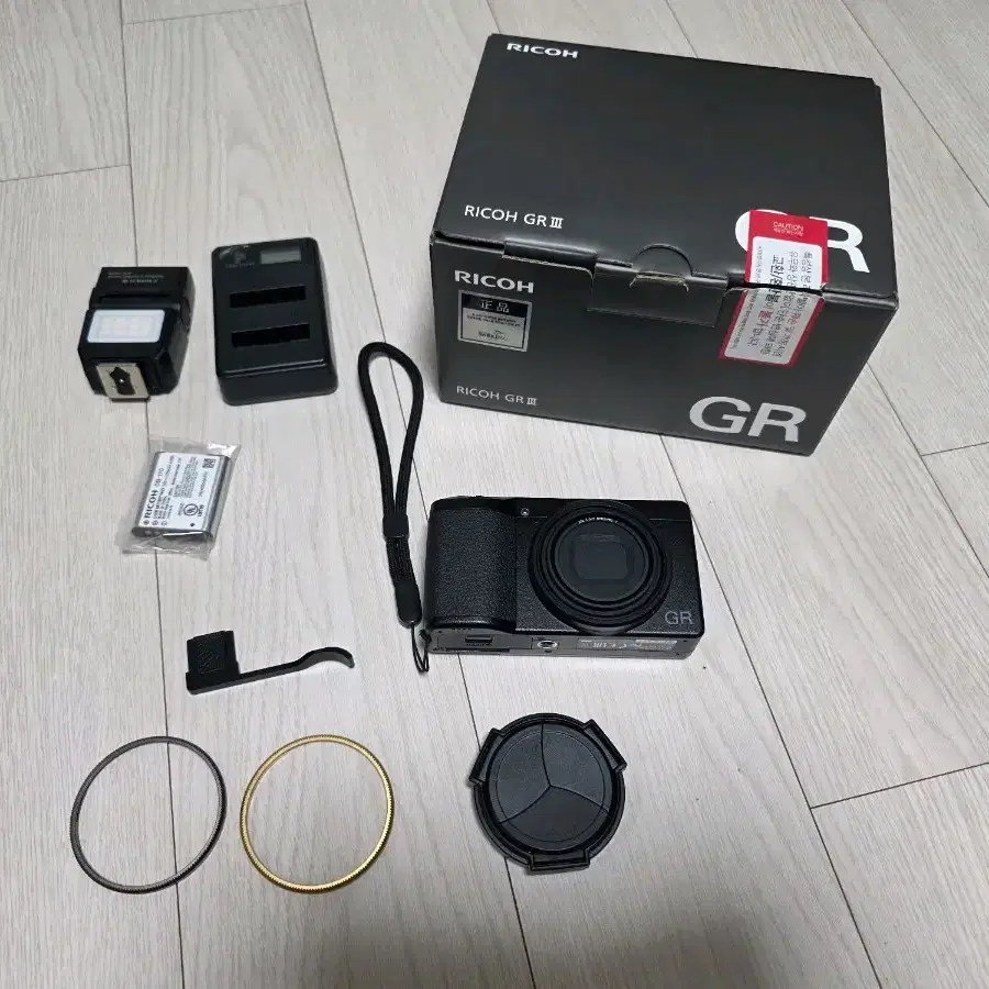 리코 GR3 팝니다.(직거래시 15만원 네고)