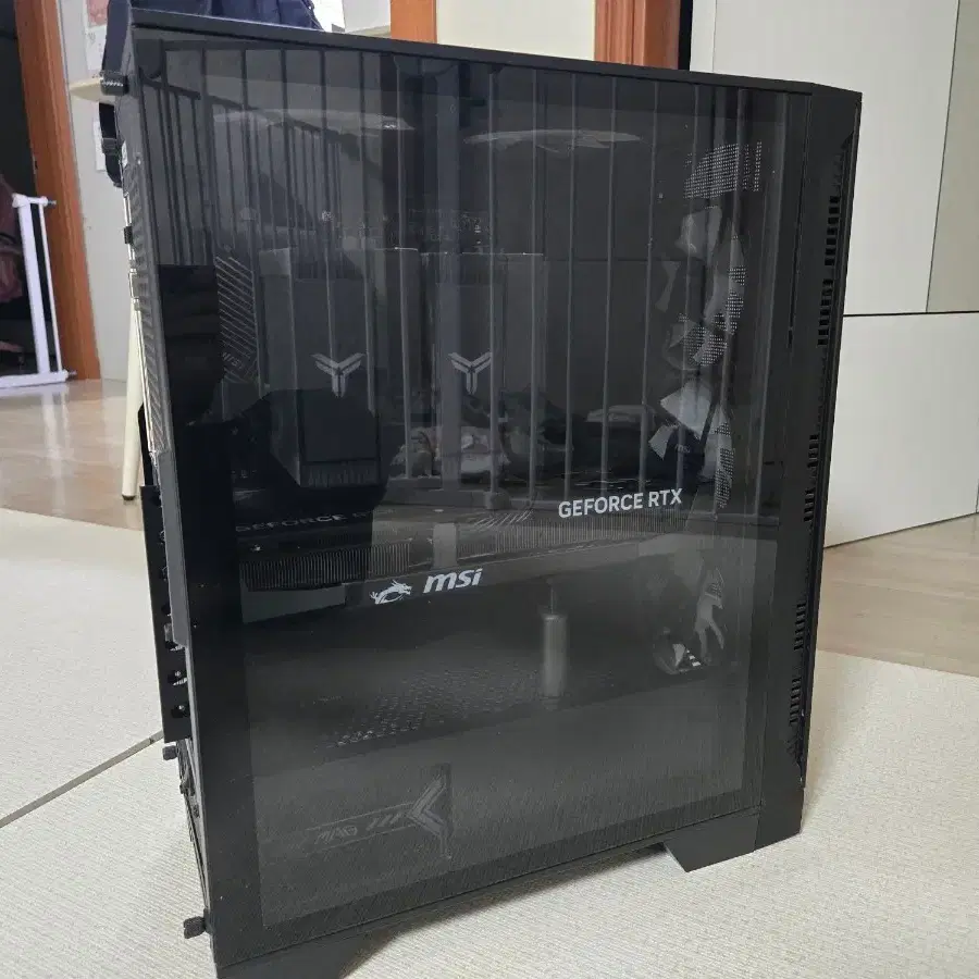 7800x3d 5070 램 32기가 본체 급쳐