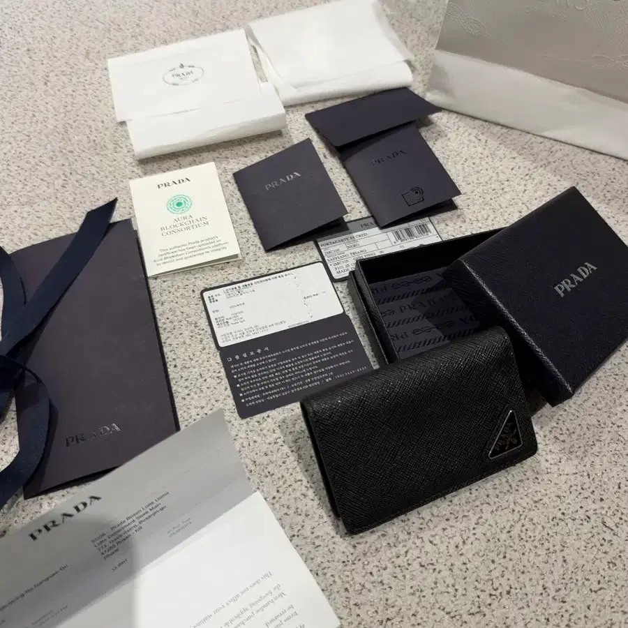 프라다 사피아노 카드지갑