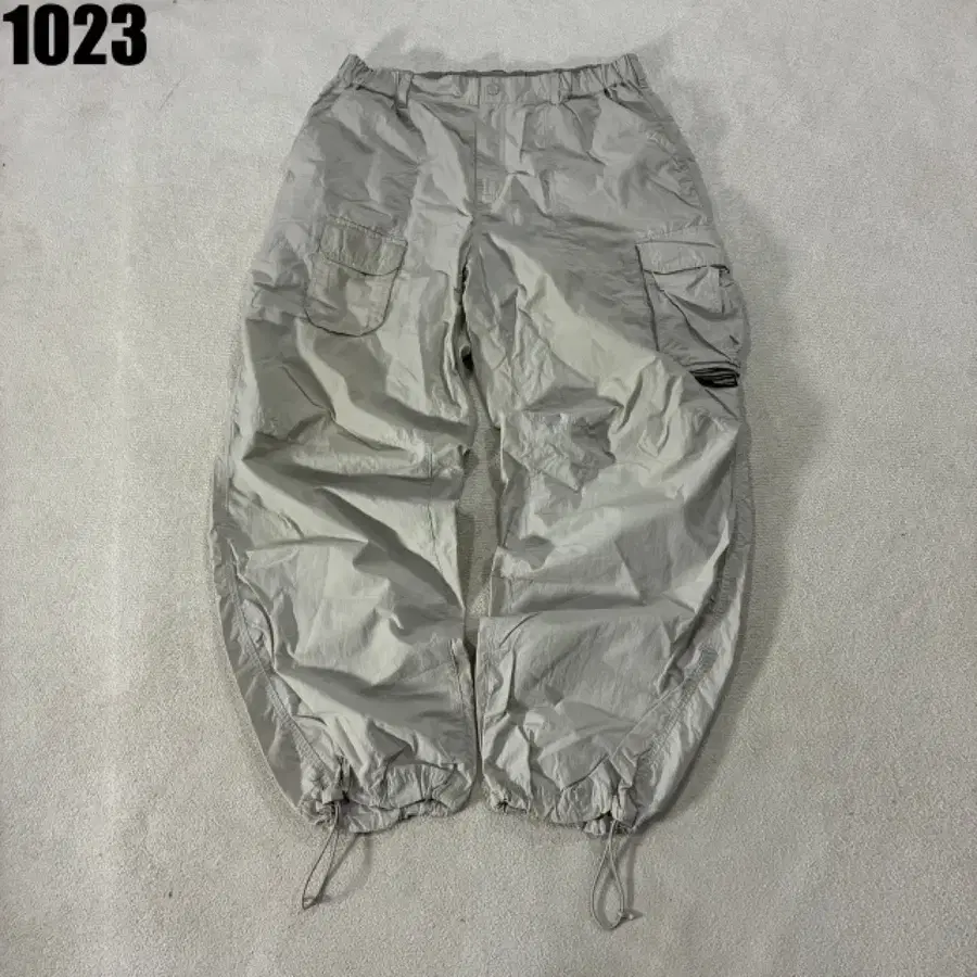 디스이즈네버댓 카고 바지 베이지색 바지 L