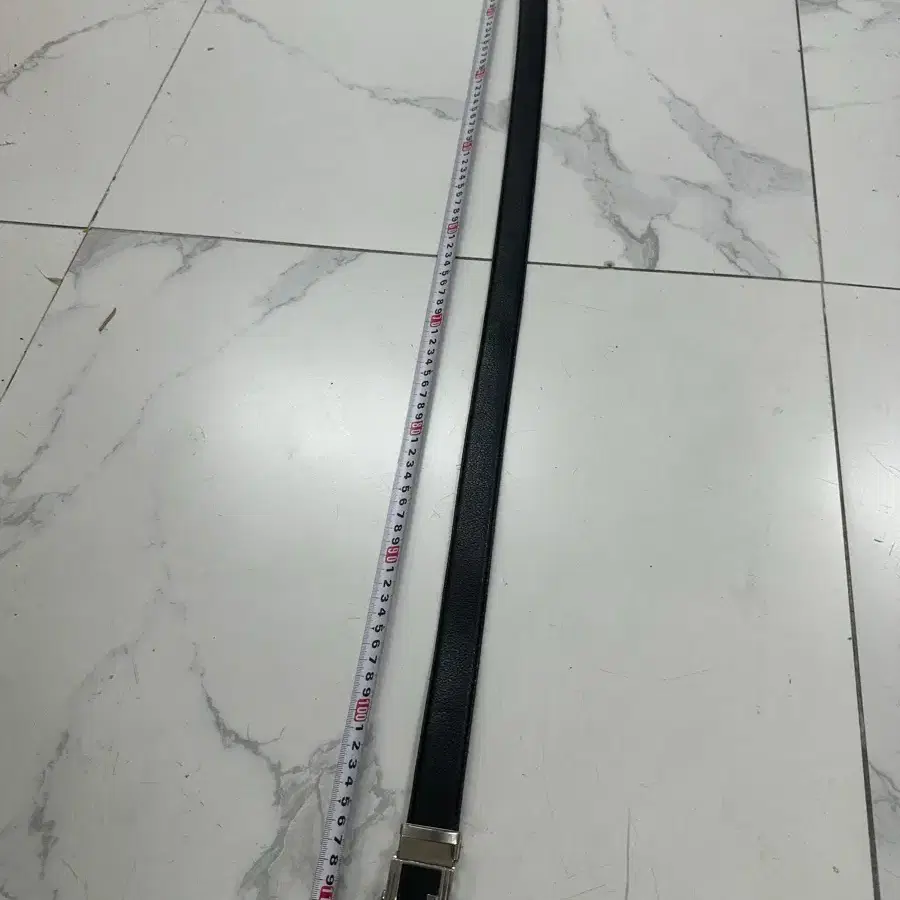 상태 양호한 정품 베르트랑 BERTRANG 클래식 국산 가죽 블랙 미니멀 남성 자동 버클 벨트 팝니다