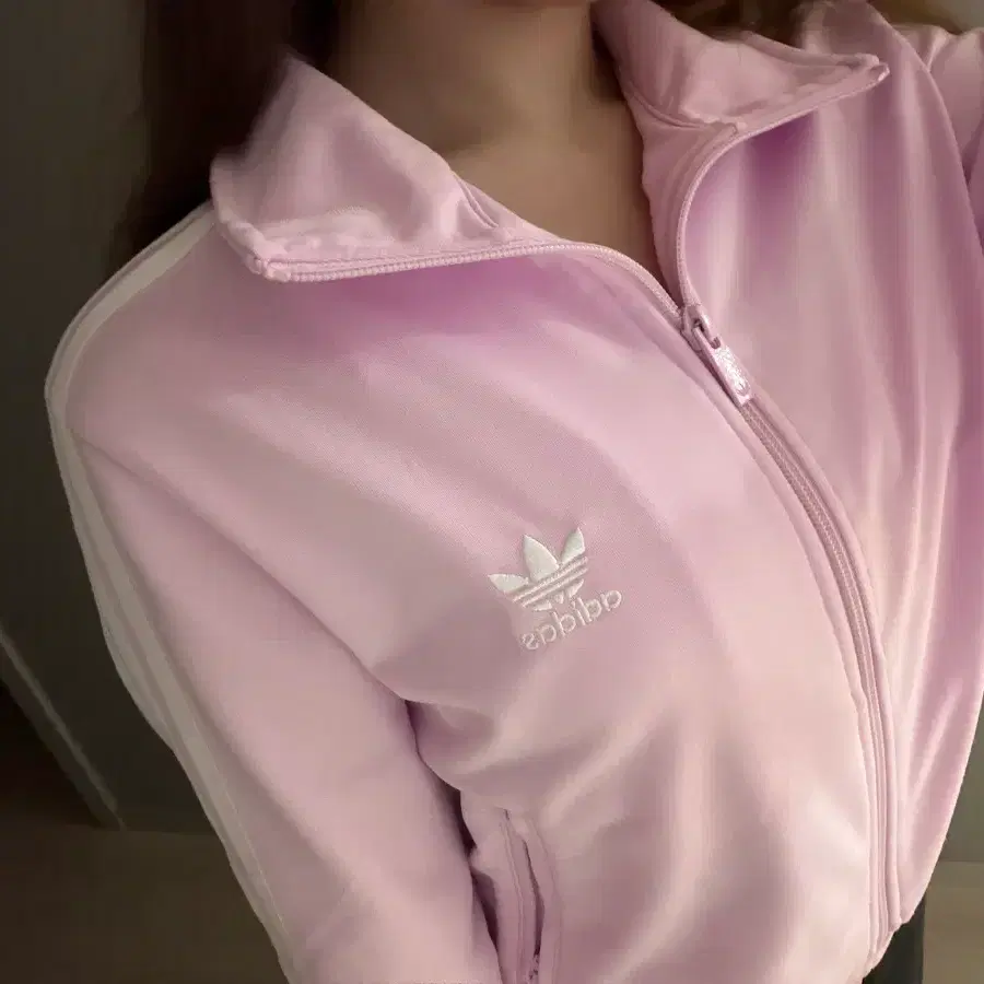 아디다스 딸기우유져지