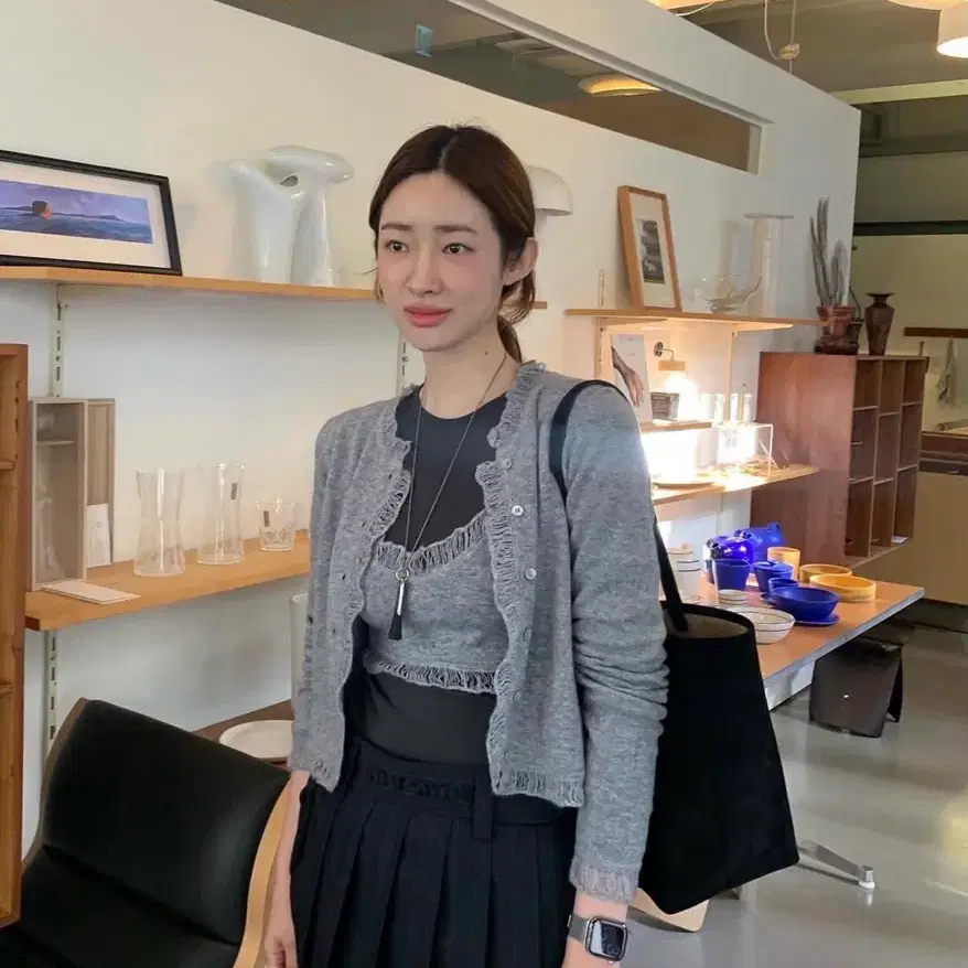 아뜰리에에디션 캐시미어 가디건 Cashmere Frill Cardigan