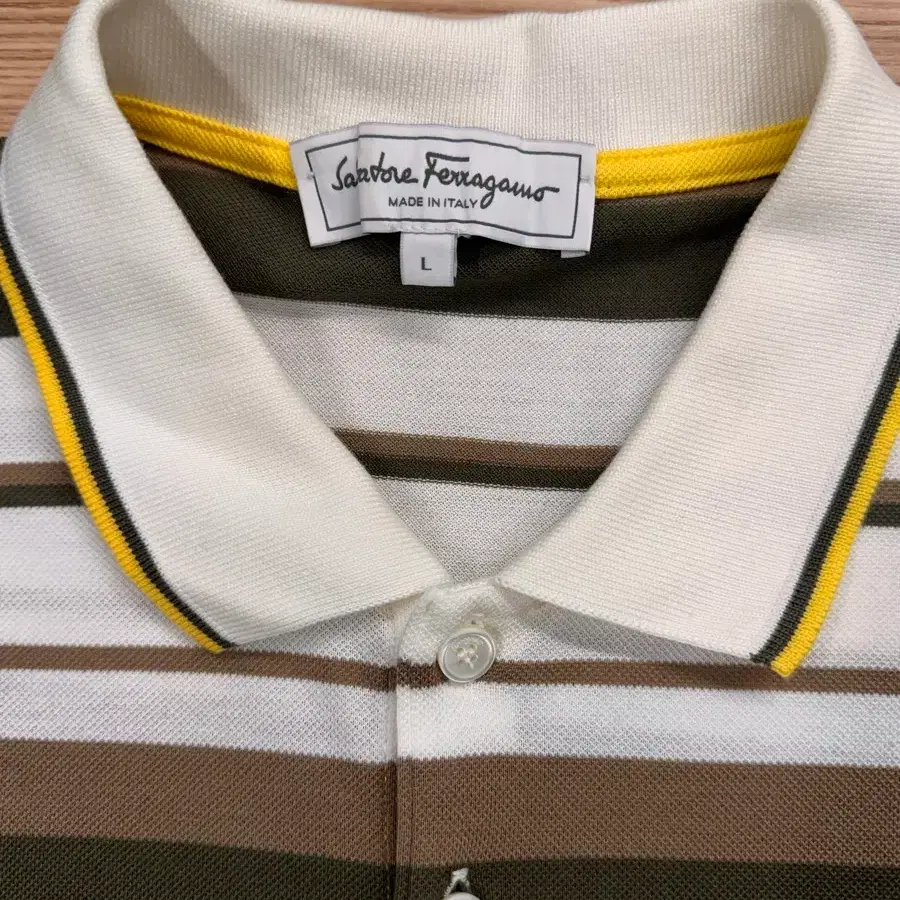 Ferragamo 페라가모 스트라이프 pique 카라티 L