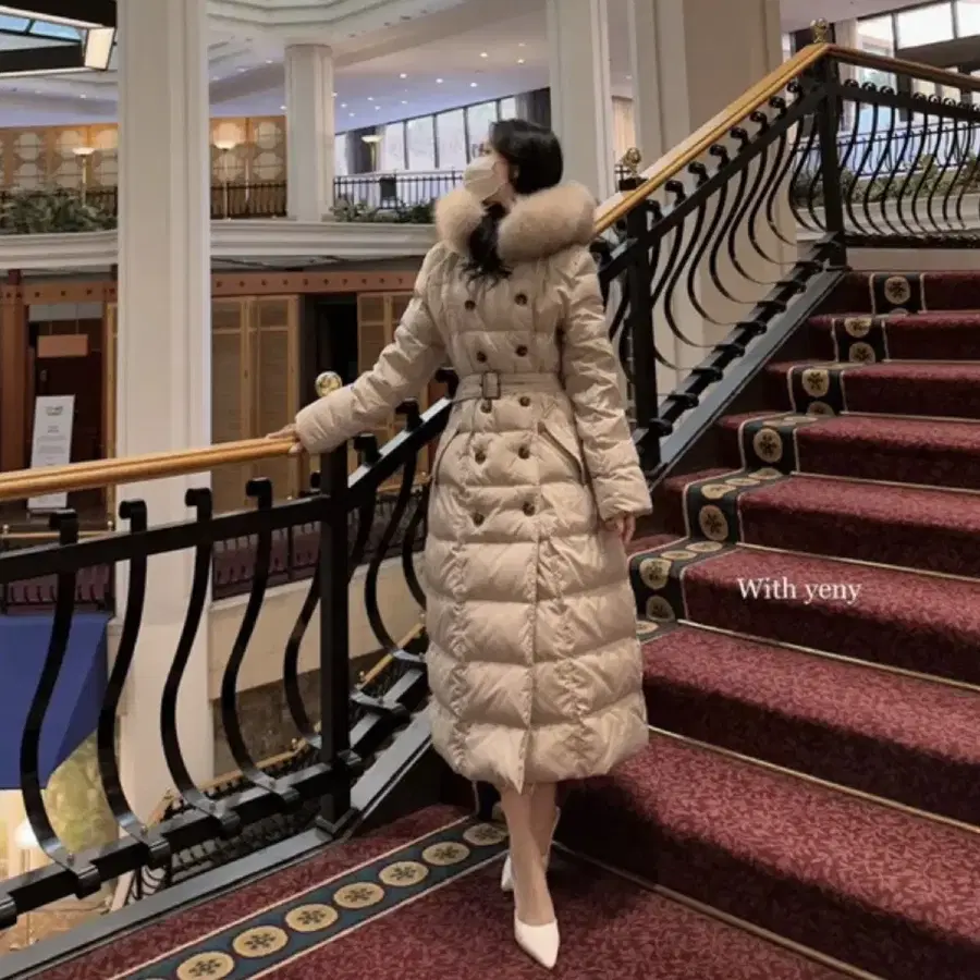 폭스퍼 트렌치 롱패딩