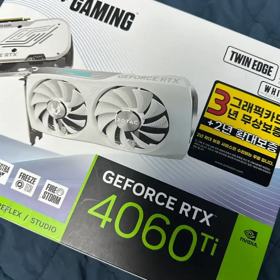 Zotac RTX4060Ti 8GB twin edge white