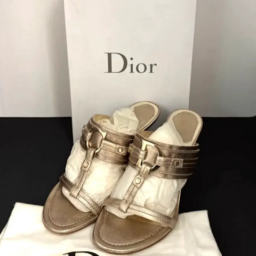 Dior 존갈리아노 2000s cd로고 T스트랩 뮬 힐 구두 샴페인 골드