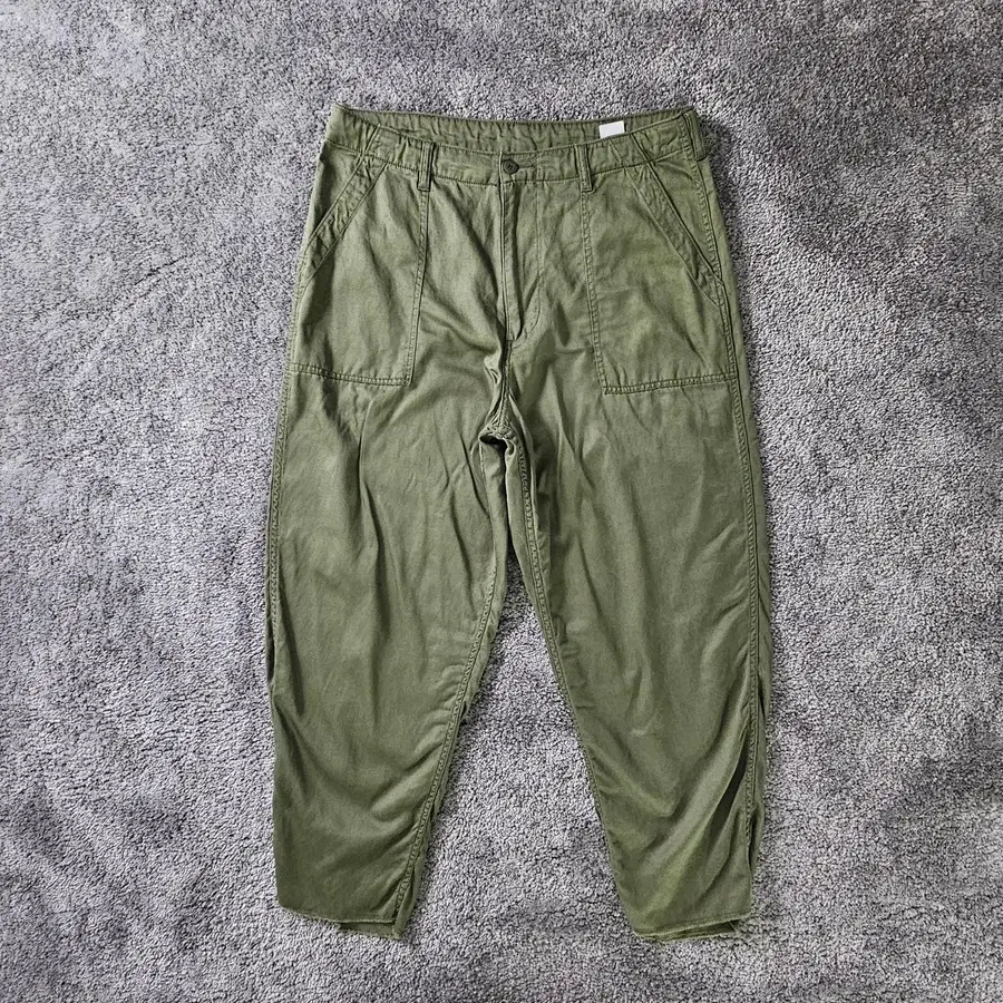 BEAMS 워크 팬츠