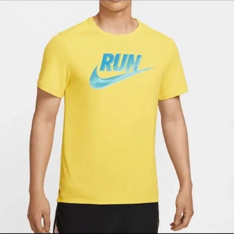 나이키 (드라이핏) 옐로우 러닝 반팔티 ( L 100/ XL 105 )