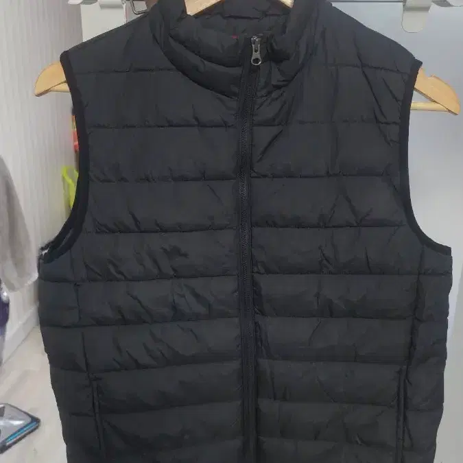 디키즈 경량 여성 패딩 조끼 블랙 95
