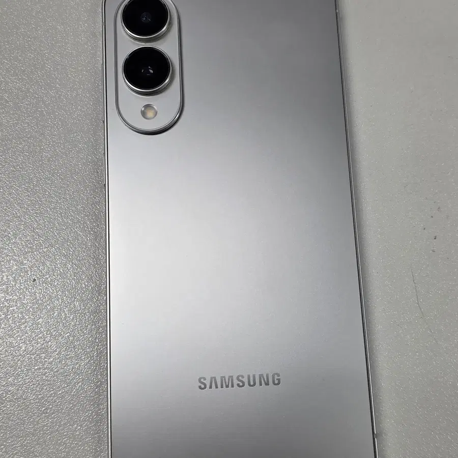[04500] 갤럭시S25엣지 256GB 실버티타늄 무잔상 새상품급 정상