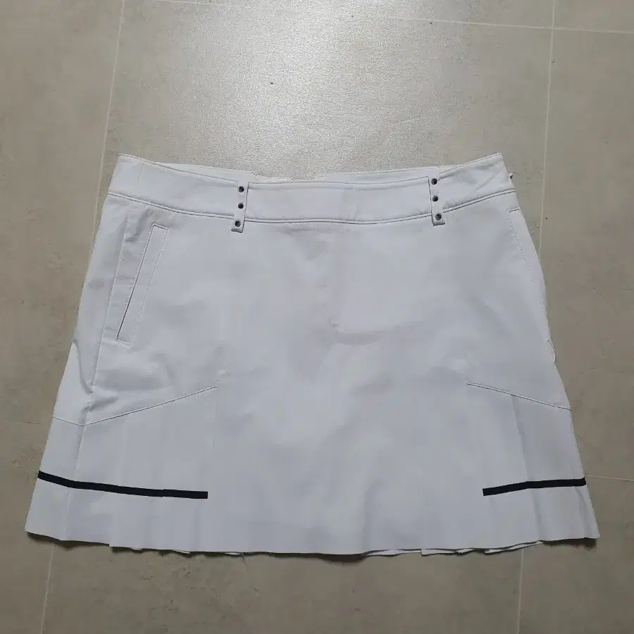 어뉴(30인치)골프웨어 큐롯스커트
