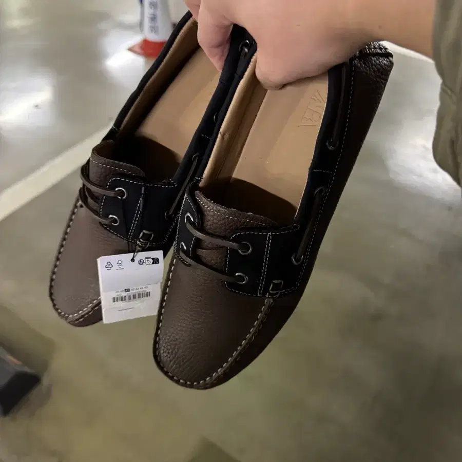 <미착용 새상품> ZARA 자라 로퍼 슈즈(토즈 스타일), 265