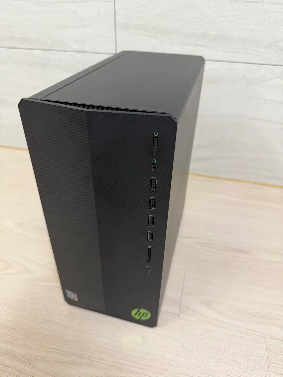 Hp Pavilion Gaming Desktop PC Tower (Ryzen 5 5500GT + Radeon RX570)