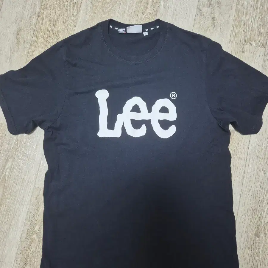 lee 리 반팔 L