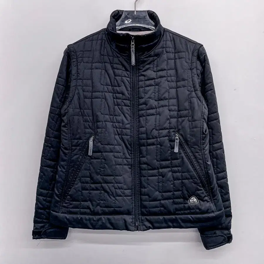 나이키 acg 퀼팅 자켓 (국내 S) AG731