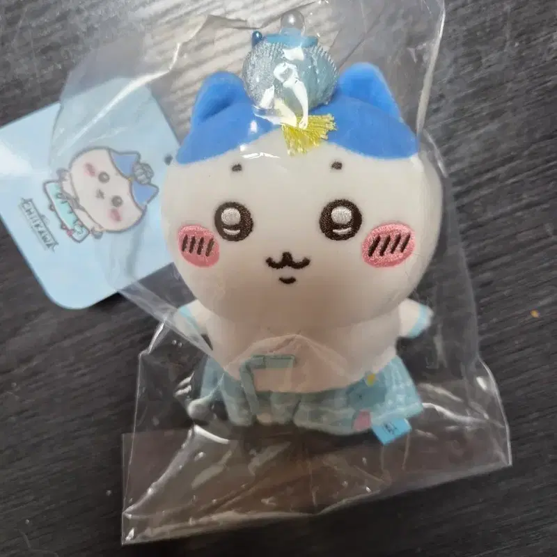 치이카와 한복 하치와레 가르게 인형