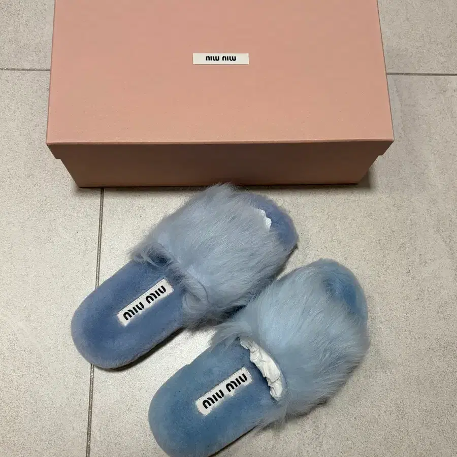 미우미우 슬리퍼 36size(새상품)