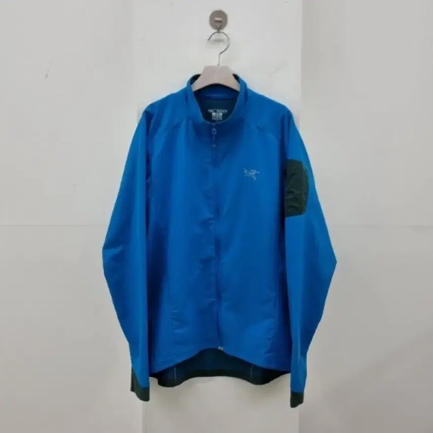 ARCTERYX アクテリックス