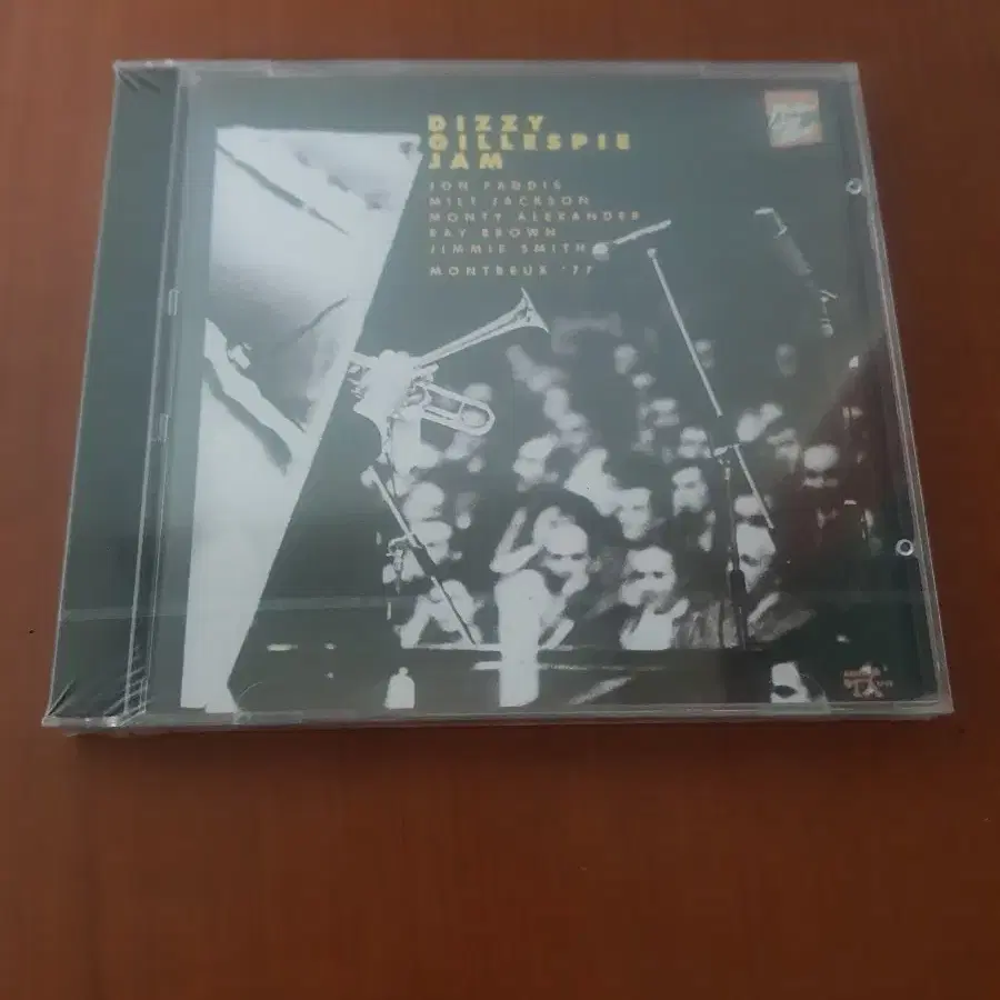 JazzCd 디지 길레스피 Dizzy Gillespie Jam Montreux '77 미개봉씨디 예음 OJC 재즈시디 밀트잭슨 레이브라운 재즈트럼펫