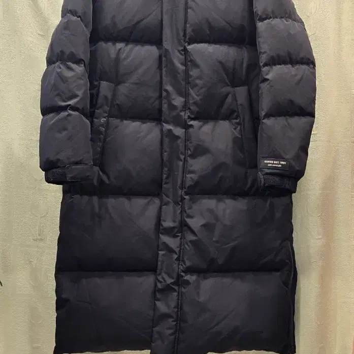 게스 GUESS 남여공용 다운 롱패딩 블랙 S