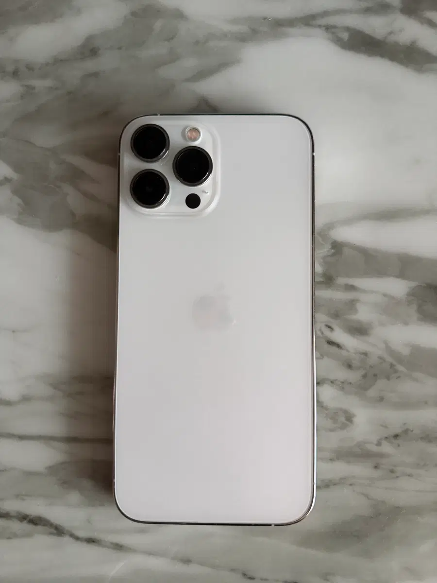 Selling iPhone 13 Pro Max