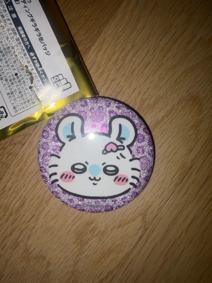 치이카와 모몽가 레오파드 핀뱃지