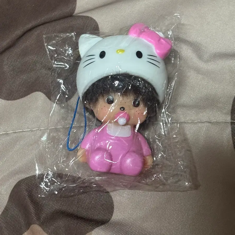 키티 몬치치 키링