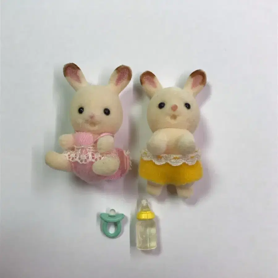 실바니안 아기 쌍둥이