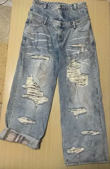 THEWET 데미지 가공 데님