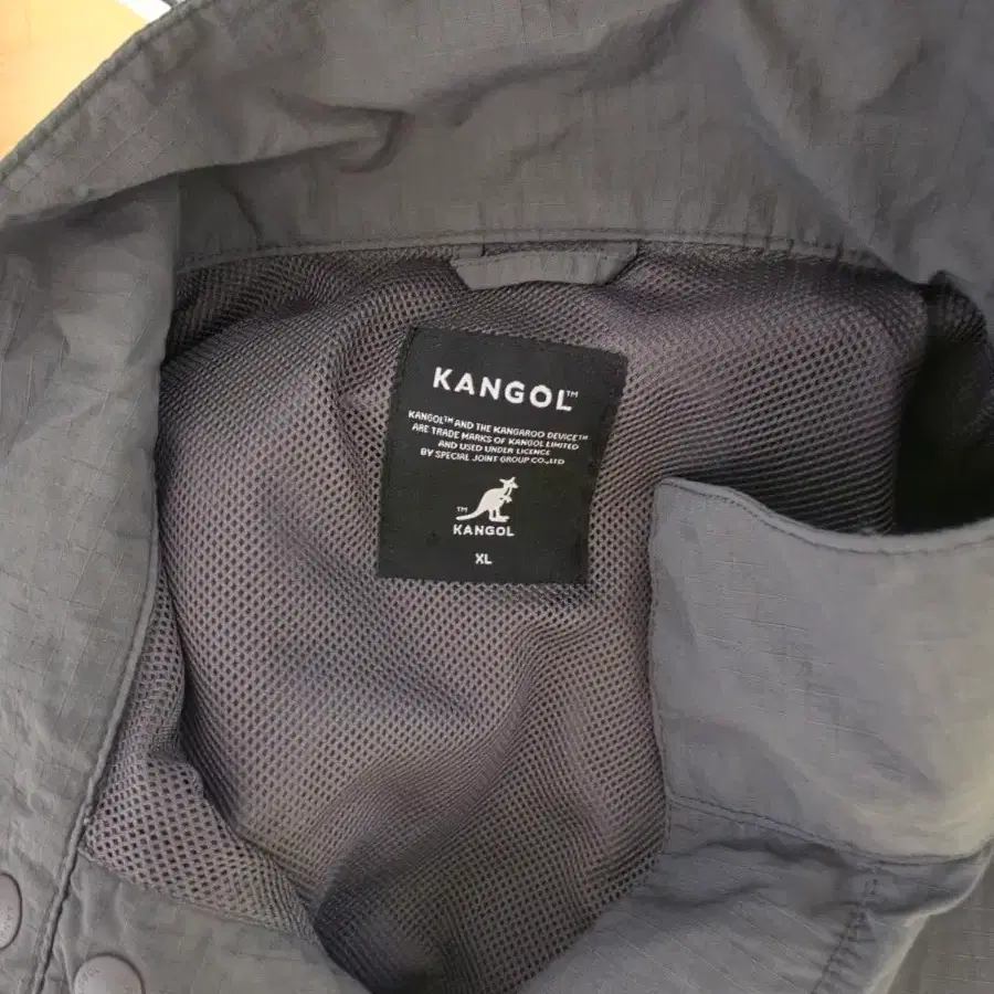 캉골 바람막이 XL
