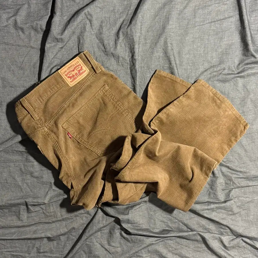 Levis 94 Baggy Corduroy Pants Sz 34X32