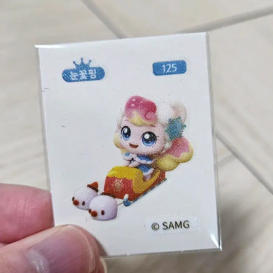 삽니다)눈꽃핑 125번 띠부씰