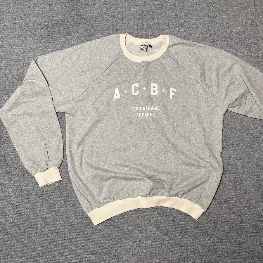 새제품 ACBF 맨투맨 그레이 s