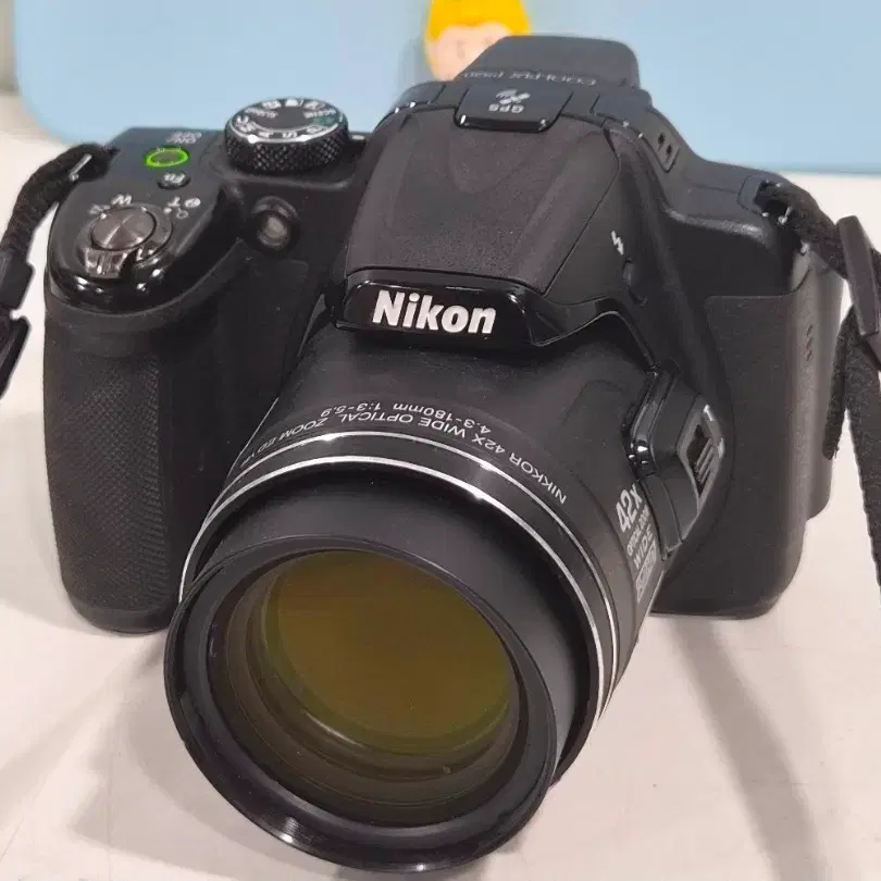 Nikon COOLPIX P520 광학 42배 고배율 줌 / 배터리 2개+전용충전기 풀세트