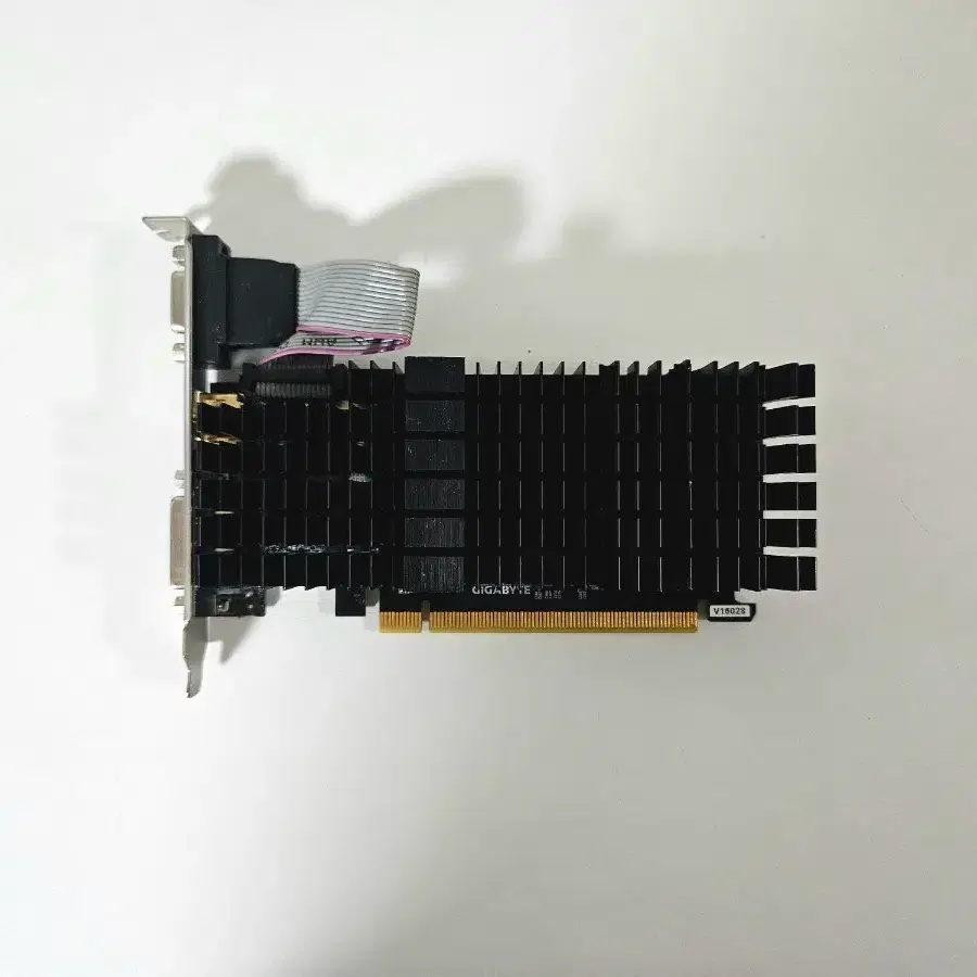 GIGABYTE 지포스 GT710 UD2 D3 2GB 팬리스