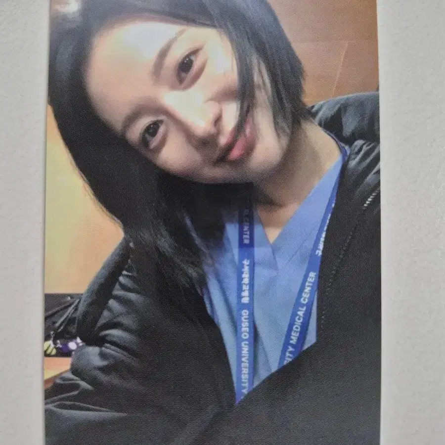 김지원 팬미팅 MD 포카 판매