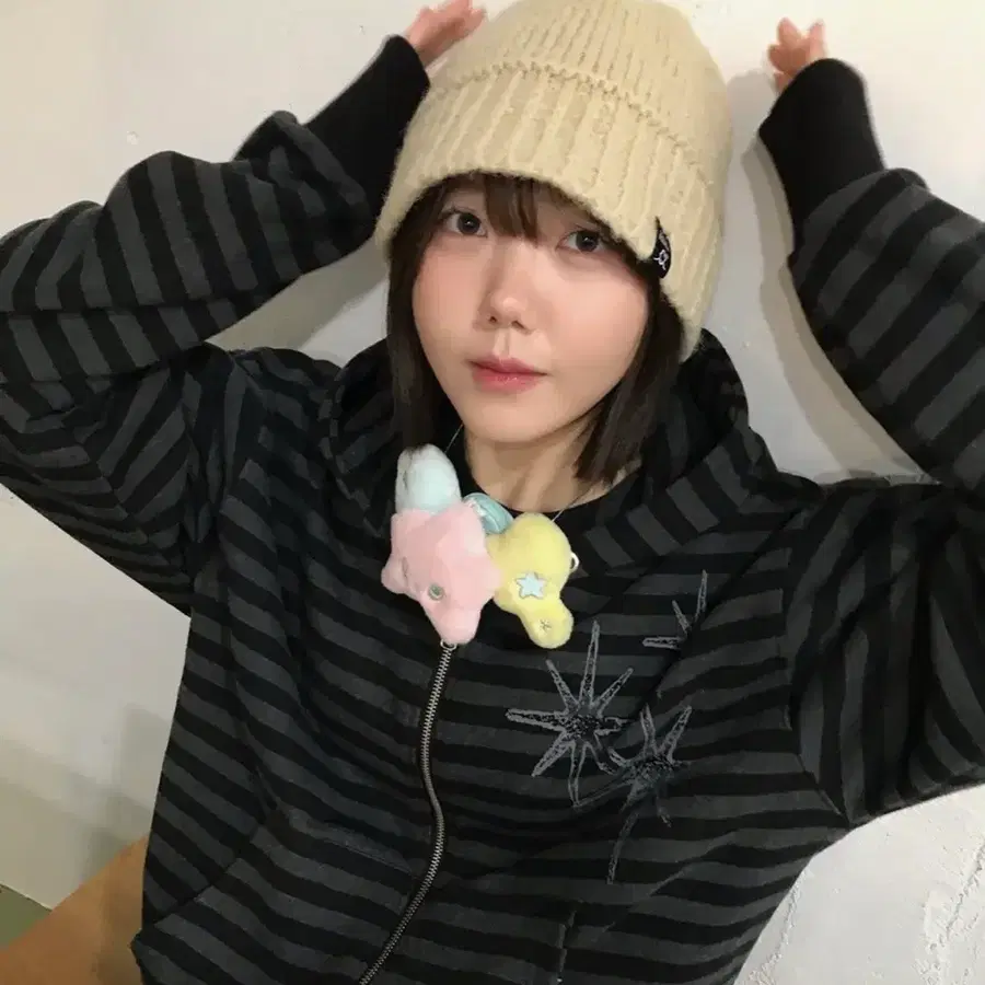 언타이틀 서울 스테리나잇 스트라이프 후드집업 블랙 L
