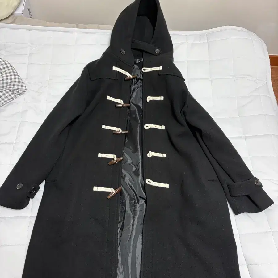 에이블리 롱 떡볶이 코트 검정 판매합니다