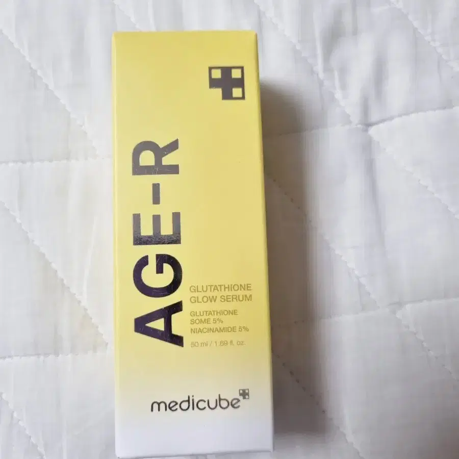 미개봉 메디큐브 에이지알 글루타치온 글로우 앰플 50ml 새상품