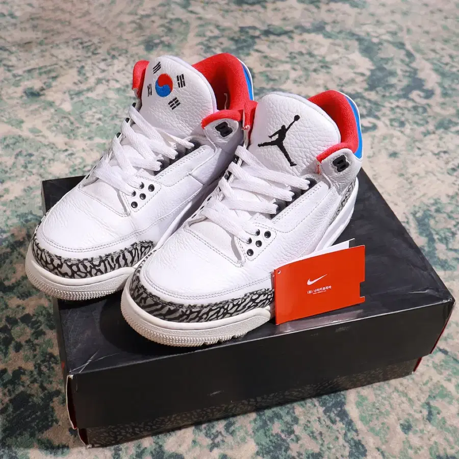 NIKE 나이키 에어 조던3 레트로 서울 태극기 화이트 나코탭 260