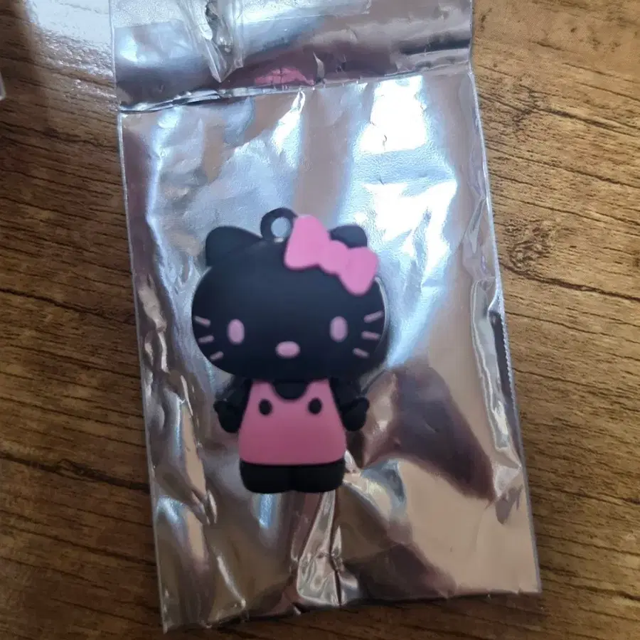 세븐 헬로키티 초코쿠키 키링
