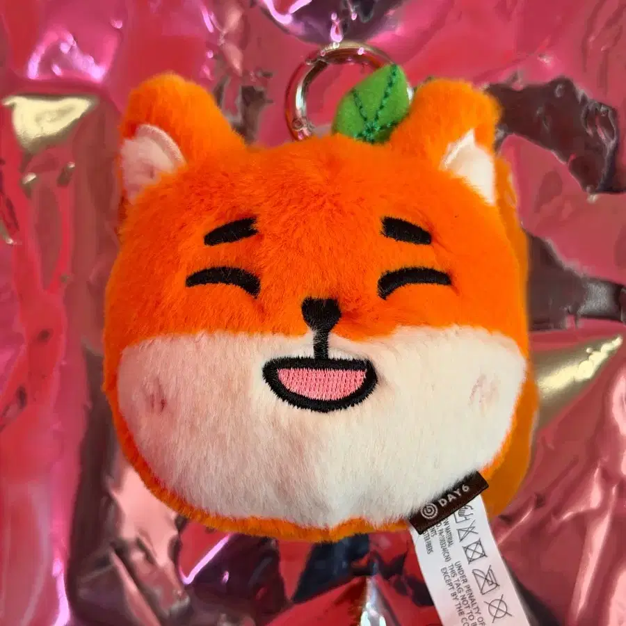 데니멀즈 시크릿 페이스 키링 오렌지 케(영케이)
