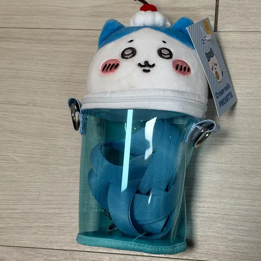 정품 먼작귀 하치와레 크림소다 포셰트