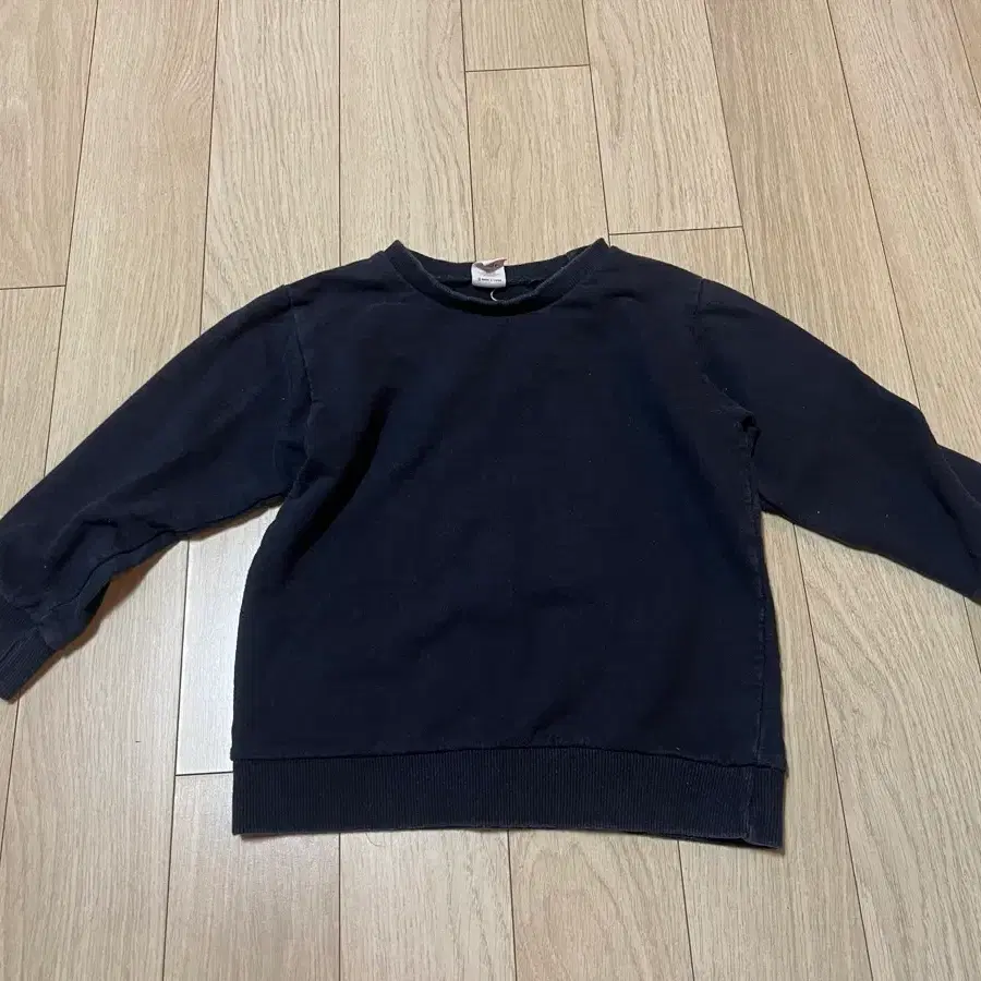 두돌-세돌 100-105 J&C APPAREL USA 패치 맨투맨 07