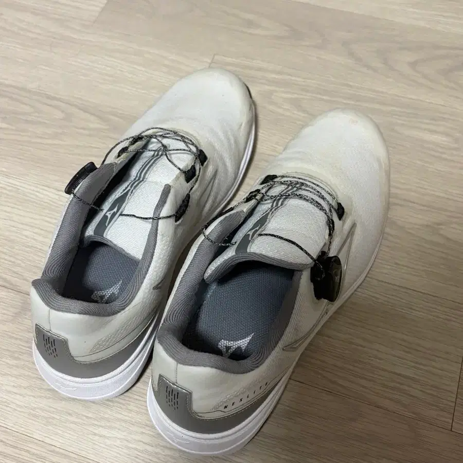 미즈노 골프화 화이트