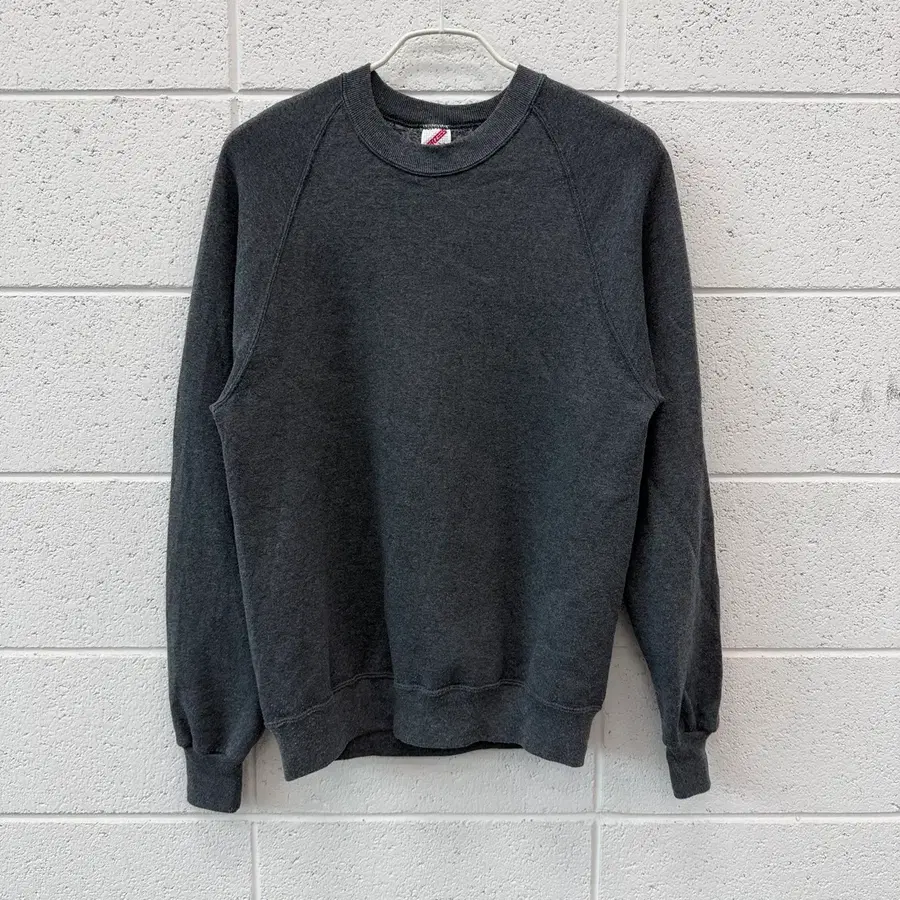 90s Vintage Jerzees Blank Sweatshirt
