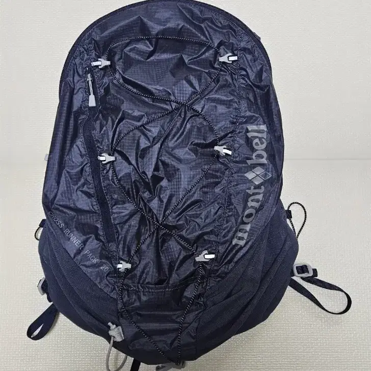 몽벨 크로스러너 팩 20L 배낭 백팩